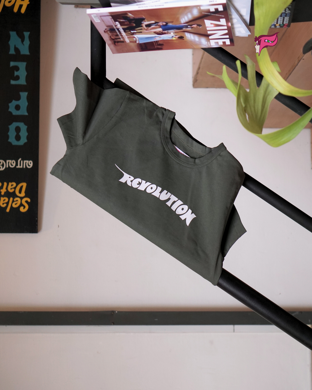 'REVOLUTION' SINGLE STITCH T-SHIRT